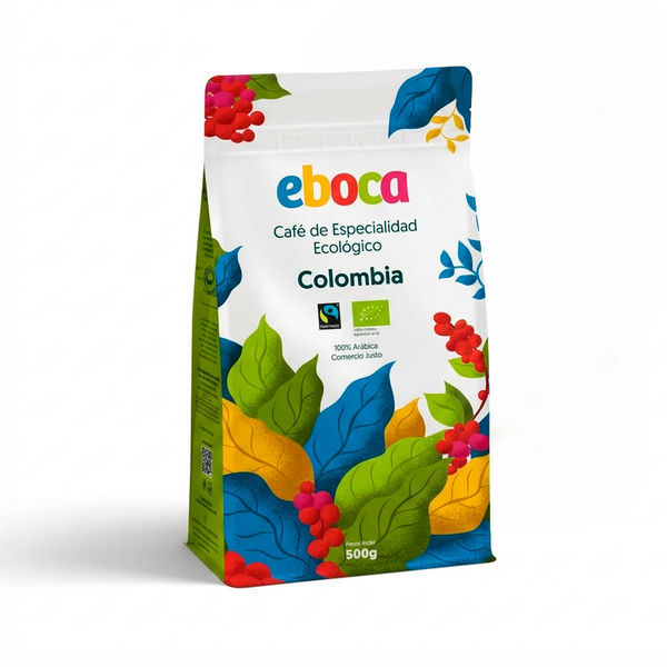 Bolsa Café Eboca Ecológico de Colombia 500g sostenida en mano